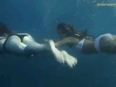 Bikini girls filmed underwater in the ocean movies at kilopills.com