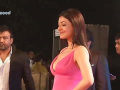 Kajal aggarwal in beautiful sex pink dress at filmfar awards