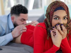 Inexperienced step sis maya farrell trains her virgin pussy on step brother's cock - hijab hookup