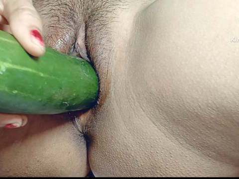I can't get any where big black cock so my small pussy fucked by big cucumber  in hindi