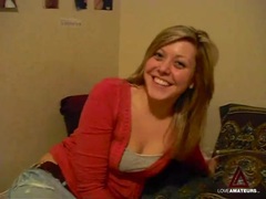 Super cute blonde gets wet and gets fucked videos