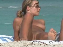 Voyeur video of naked girls at the beach clip