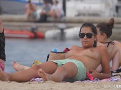 Perky tits on ladies at the topless beach