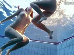 Naked girls swimming erotically underwater movies at freekilomovies.com