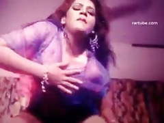 ChiliMom presents: Bangla hot song