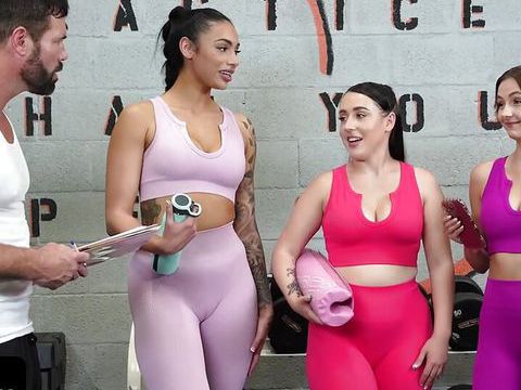 TubeHardcore presents: Bffs don't pay for gym memberships feat. brookie blair, serena hill & ariana starr - teamskeet