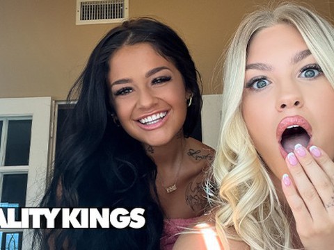 Realitykings - blonde college student jazlyn ray's live stream interrupted by nude bestie