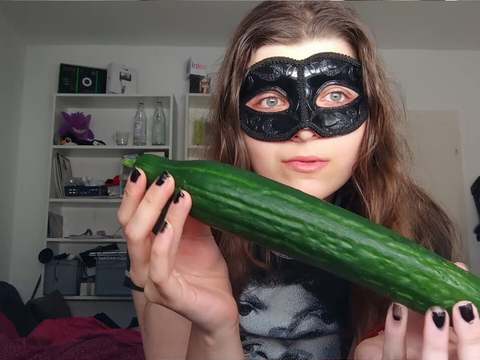 18yo teen fucks huge cucumber!!!  small tits, shy teeny, perfect body  amateur teen