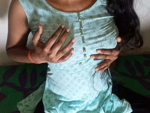 Very hot indian school girl masturbating hardly