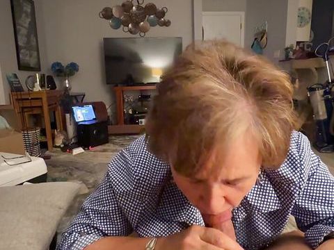 TubeBigCock presents: Amateur gilf sucking a 40-something's cock