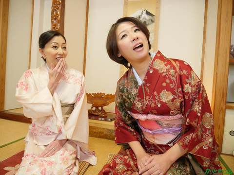 CrocoPost presents: - kimono beauty x2 and 3p messy! yuriko hosaka sachiko takashima