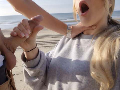 FreeKiloClips presents: Outdoor after a blowjob for a stranger on the beach, i was fucked in public