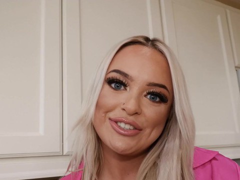 Cumshotti presents: Blonde alexis kay with big boobs wearing lingerie gets fucked
