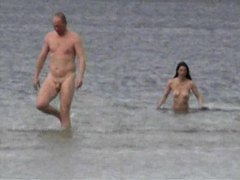 Lingerie Mania presents: Slender naked chicks at the beach